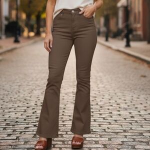 🖤 Flattering Brown Flare Jeans